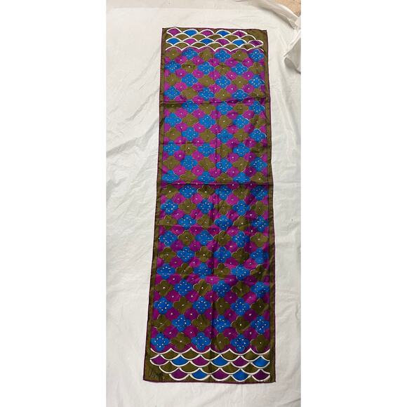 Vintage VERA Neumann Scarf ~ Signed ~ Made in Japan - Blue/Purple/Antique Gold - Picture 2 of 8